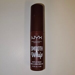 New NYX Smooth Whip Matte Lip Cream Faux Fur Brown Lip Makeup